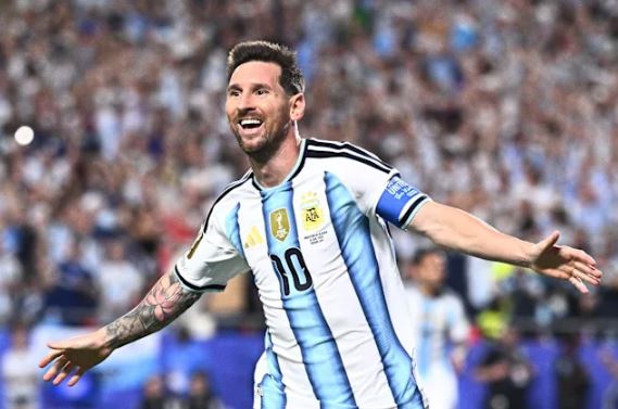 Messi vs Ronaldo Who Is Better
