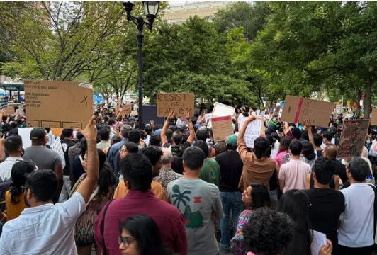 India Cockroach Protest